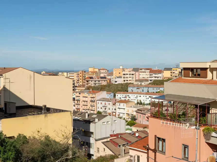 Immagine 33 di Appartamento in vendita  in via Monsignor Marongiu 17 a Sassari