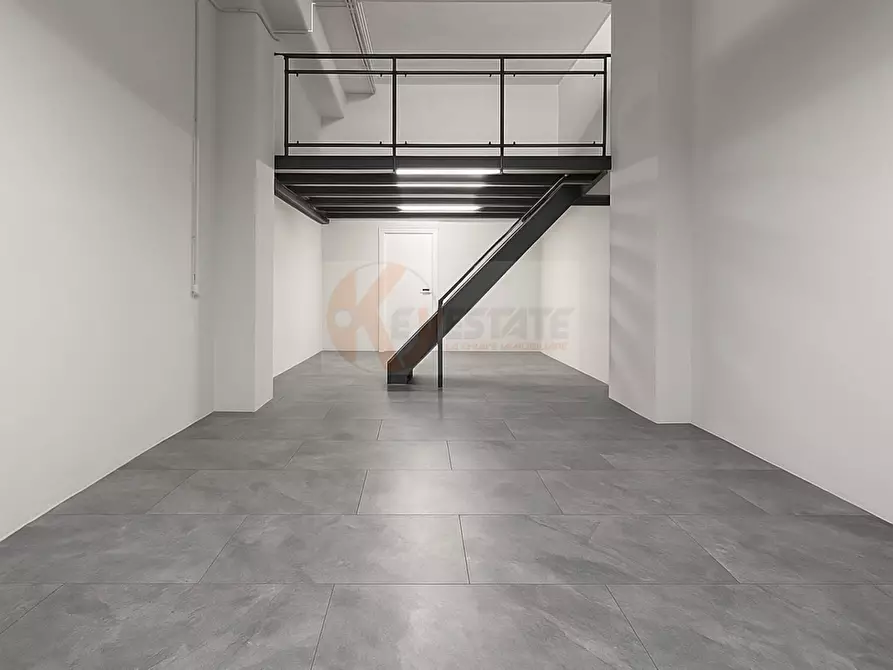 Immagine 1 di Locale commerciale in affitto  in Via Rossini 59 a Cagliari