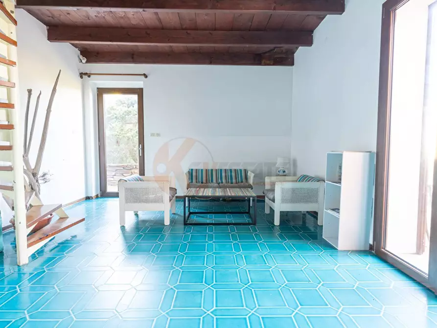 Immagine 2 di Villetta a schiera in vendita  in viale la pelosa 1a a Sassari