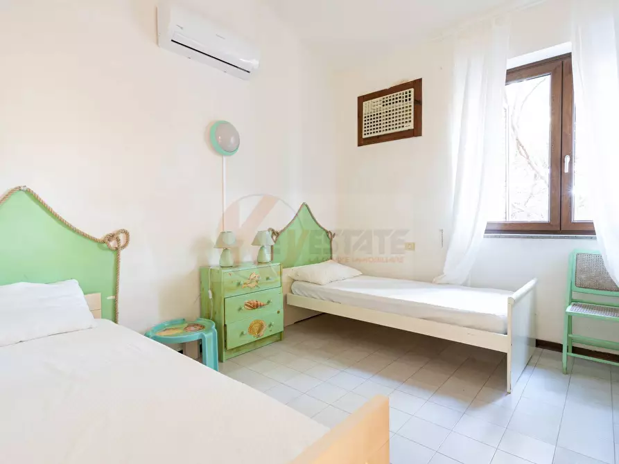 Immagine 13 di Villetta a schiera in vendita  in viale la pelosa 1a a Sassari