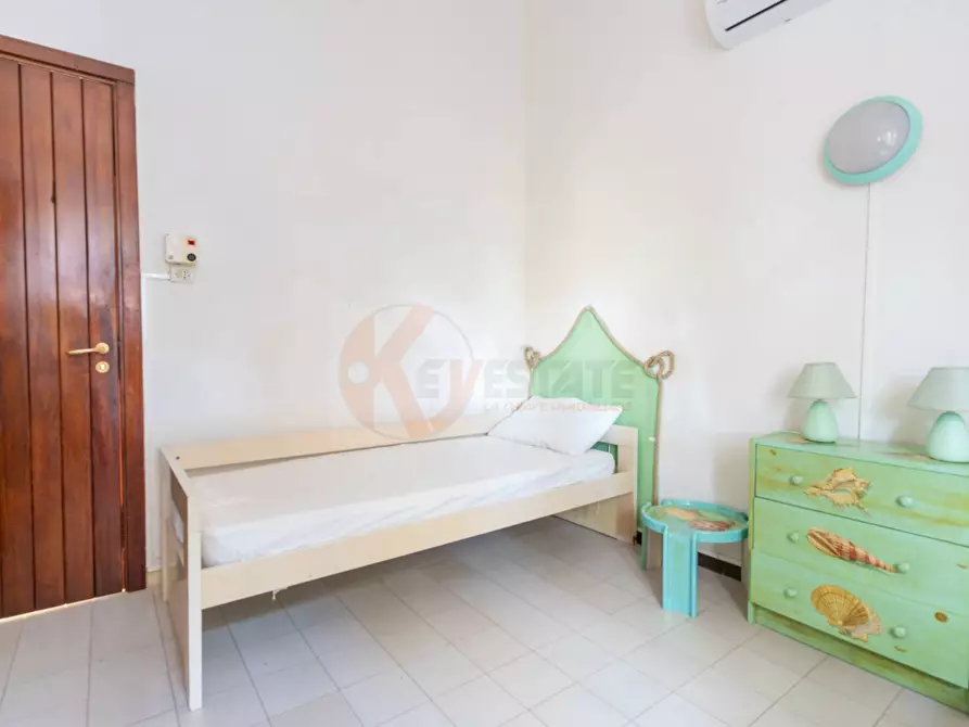 Immagine 14 di Villetta a schiera in vendita  in viale la pelosa 1a a Sassari