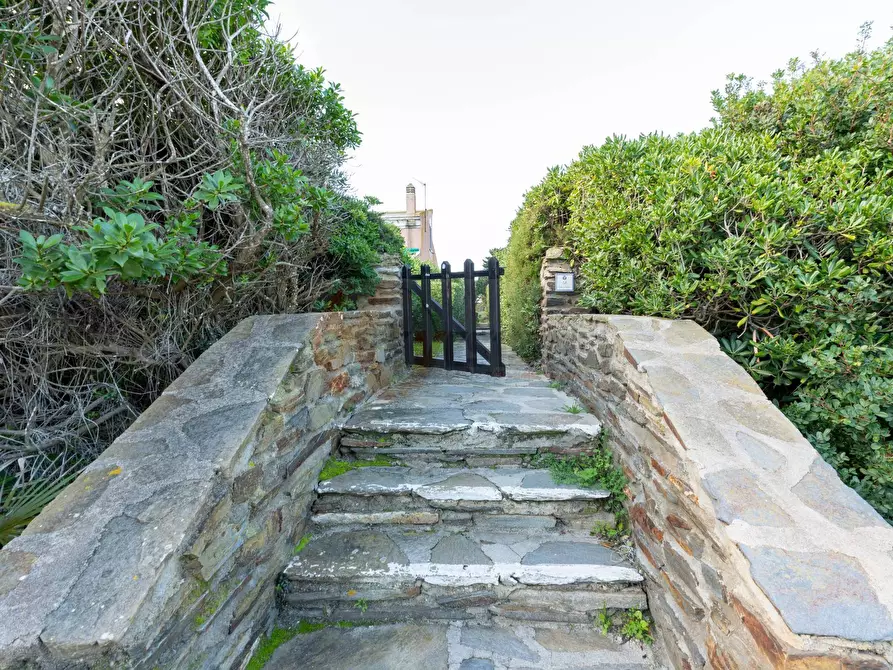 Immagine 31 di Villetta a schiera in vendita  in viale la pelosa 1a a Sassari