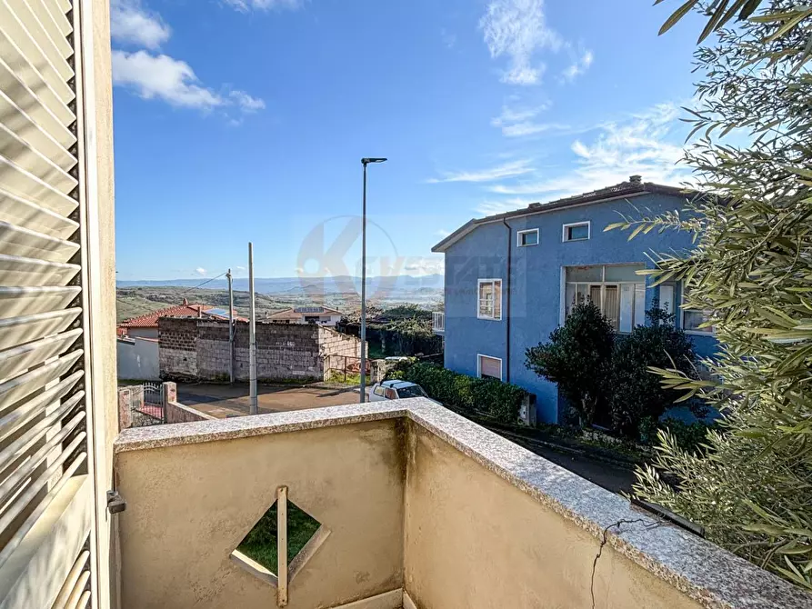 Immagine 22 di Villa in vendita  in via themelly 2 a Banari