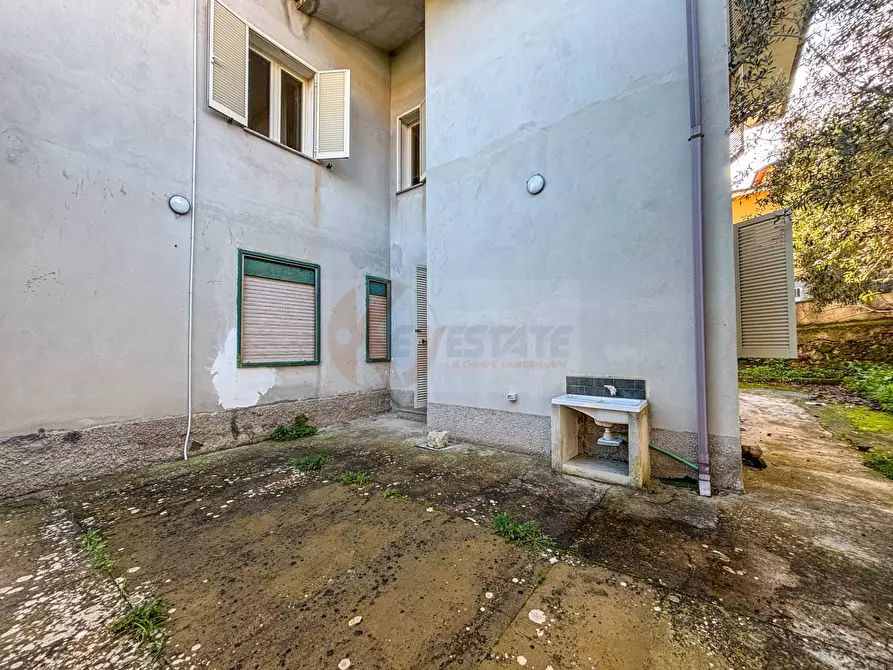 Immagine 29 di Villa in vendita  in via themelly 2 a Banari