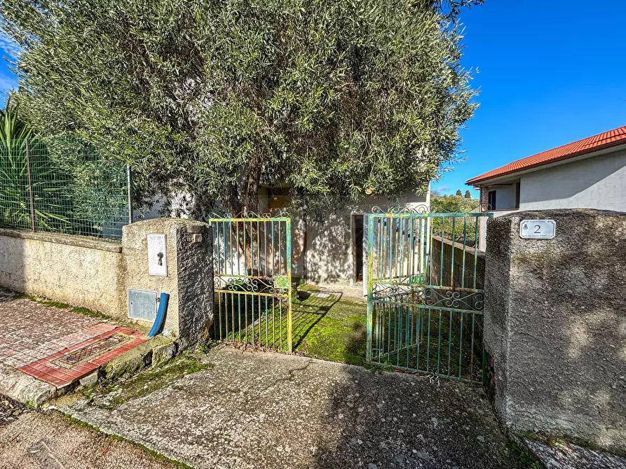 Immagine 38 di Villa in vendita  in via themelly 2 a Banari