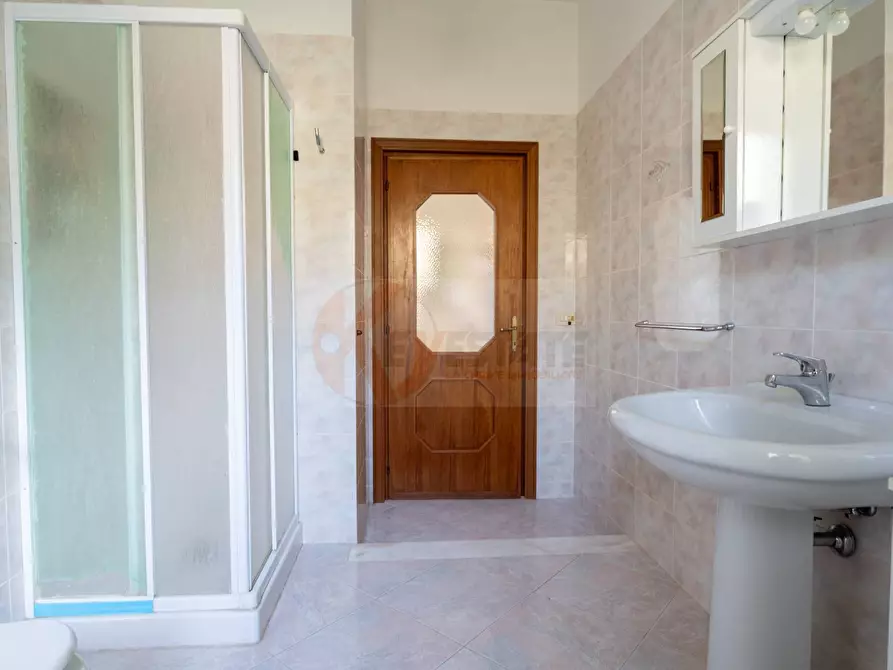 Immagine 21 di Villa in vendita  in via themelly 2 a Banari