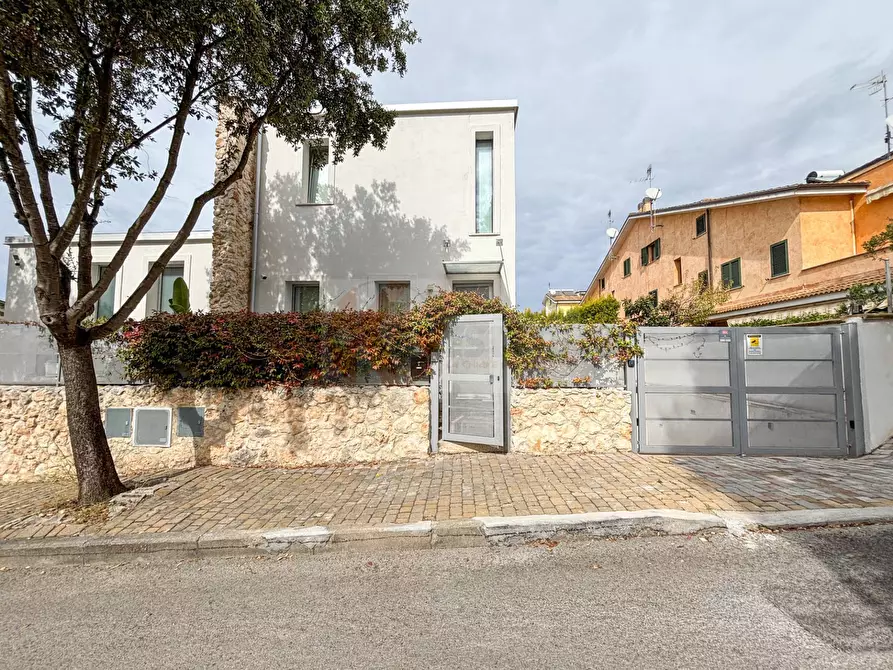 Immagine 33 di Casa semindipendente in vendita  in via Fratelli Cau 31 a Sassari