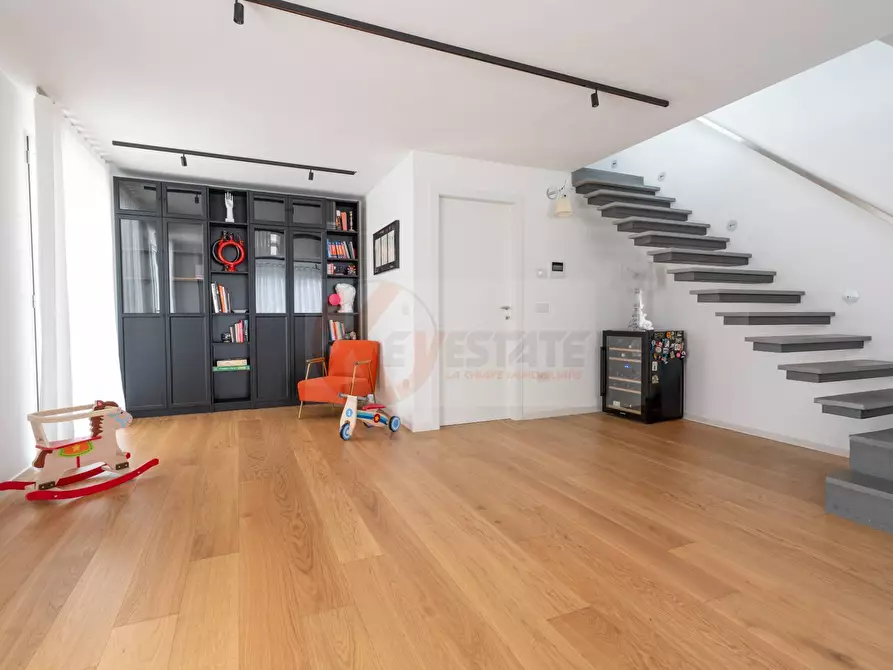 Immagine 4 di Casa semindipendente in vendita  in via Fratelli Cau 31 a Sassari