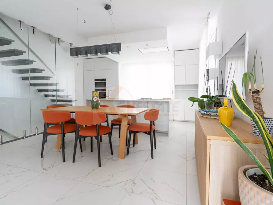 Immagine 9 di Casa semindipendente in vendita  in via Fratelli Cau 31 a Sassari