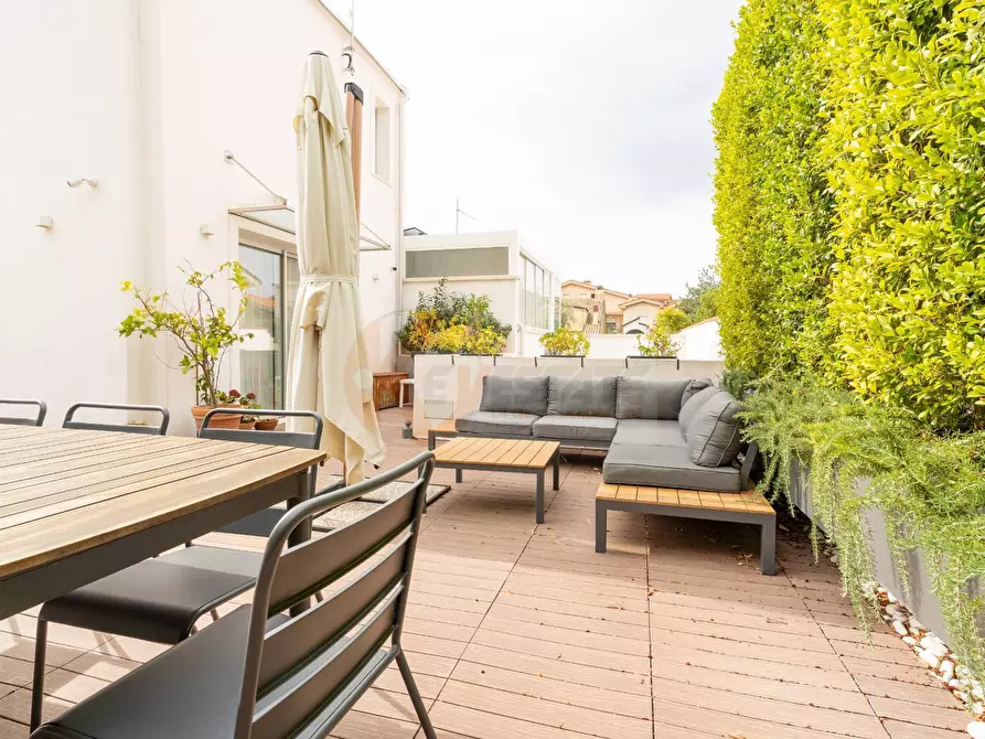 Immagine 27 di Casa semindipendente in vendita  in via Fratelli Cau 31 a Sassari