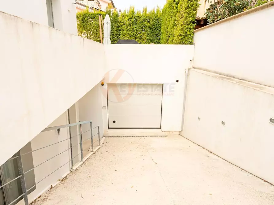 Immagine 35 di Casa semindipendente in vendita  in via Fratelli Cau 31 a Sassari