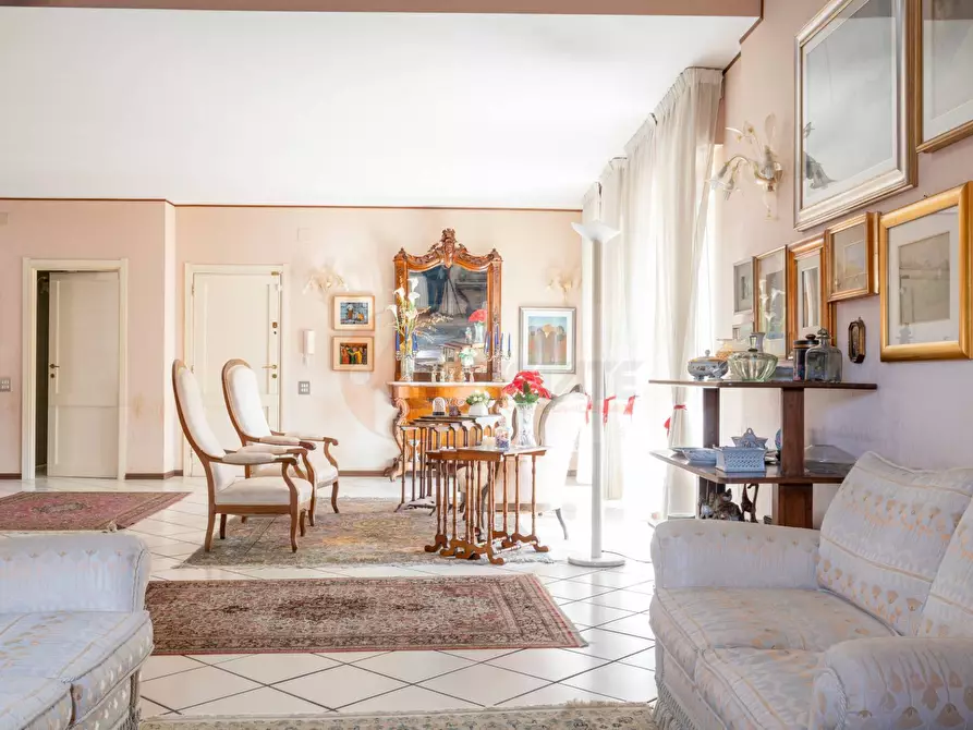 Immagine 10 di Attico in vendita  in VIA PERANTONI SATTA 10 a Sassari