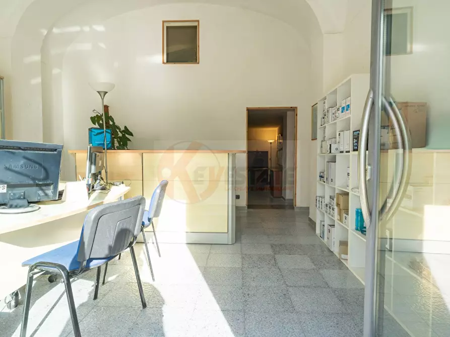 Immagine 4 di Locale commerciale in affitto  in viale Porto Torres 47 a Sassari