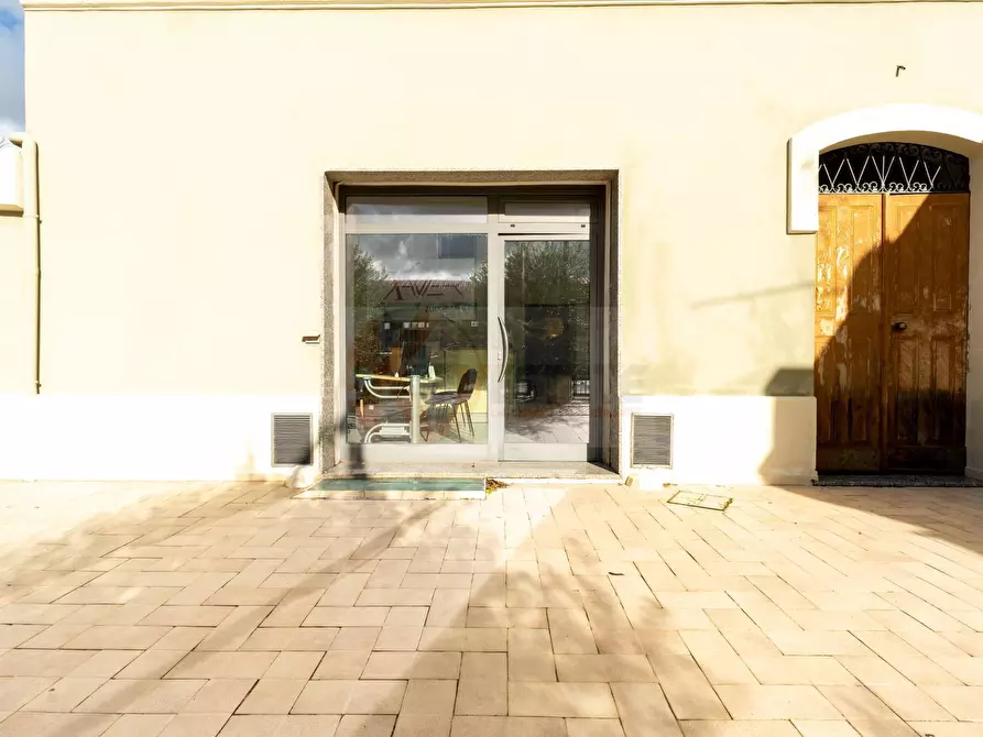 Immagine 16 di Locale commerciale in affitto  in viale Porto Torres 47 a Sassari