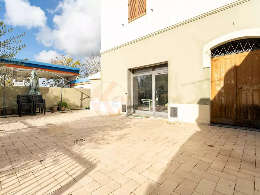 Immagine 17 di Locale commerciale in affitto  in viale Porto Torres 47 a Sassari