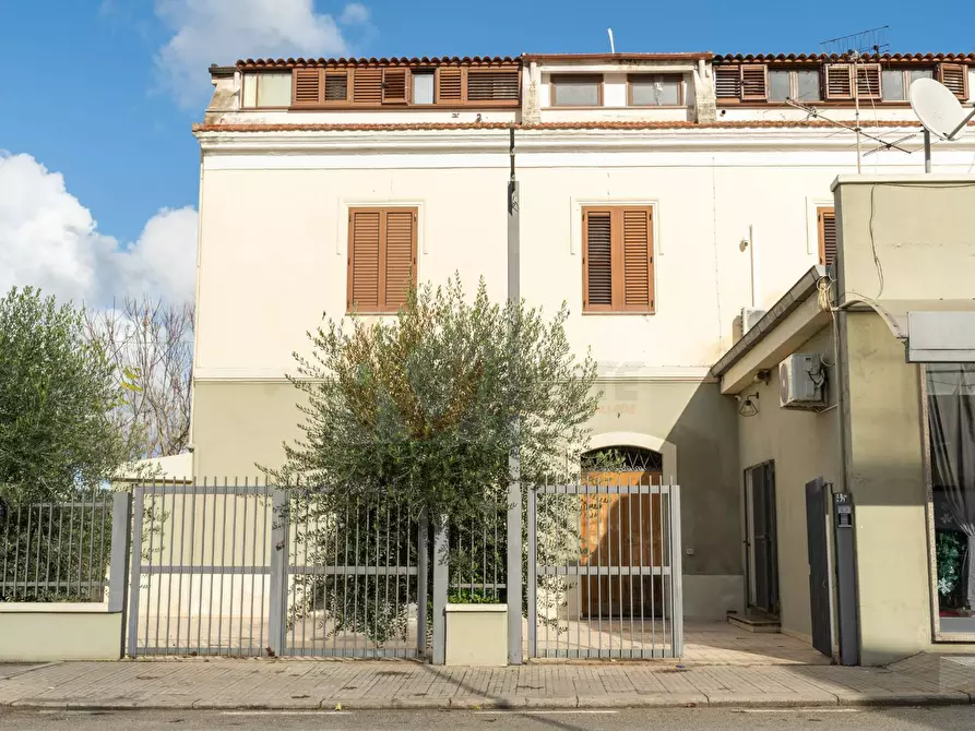 Immagine 21 di Locale commerciale in affitto  in viale Porto Torres 47 a Sassari