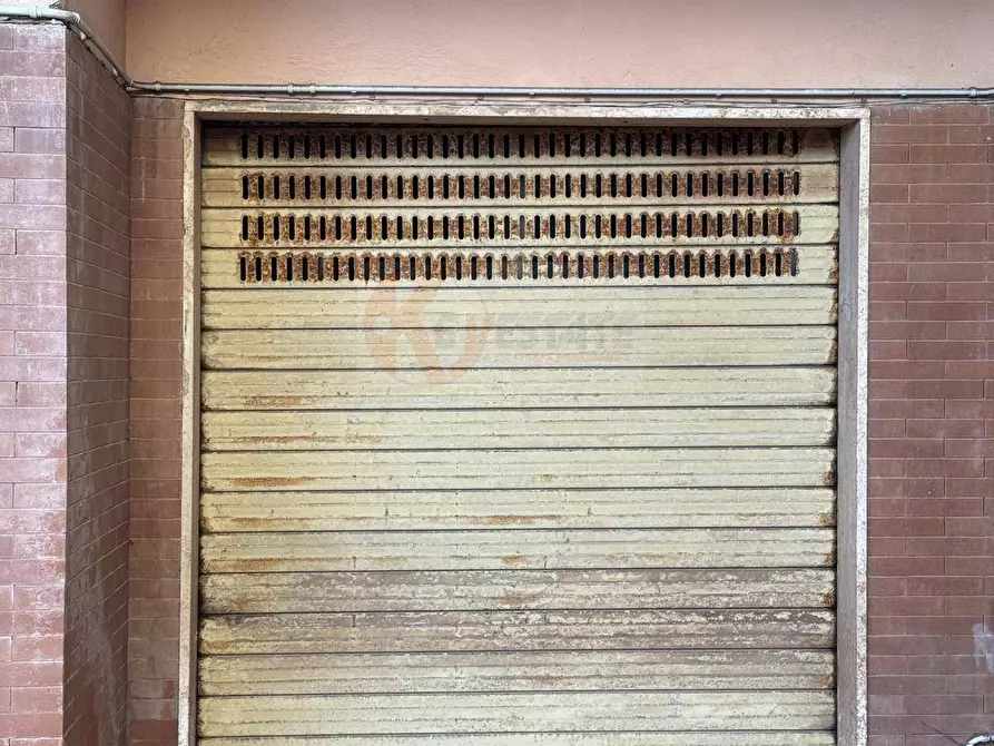 Immagine 8 di Locale commerciale in vendita  in via stanis manca a Sassari