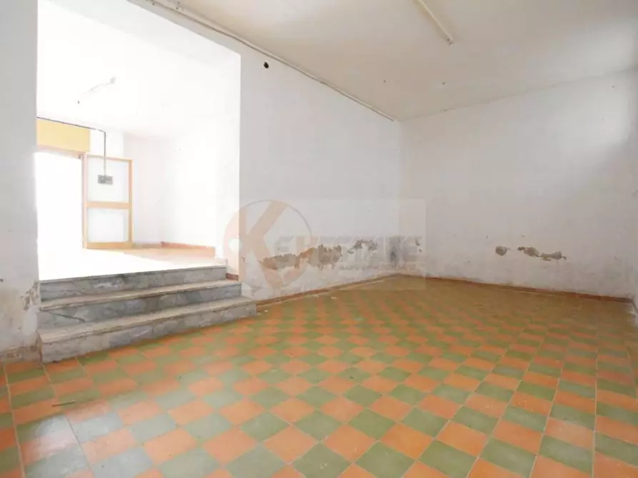 Immagine 5 di Locale commerciale in vendita  in via stanis manca a Sassari