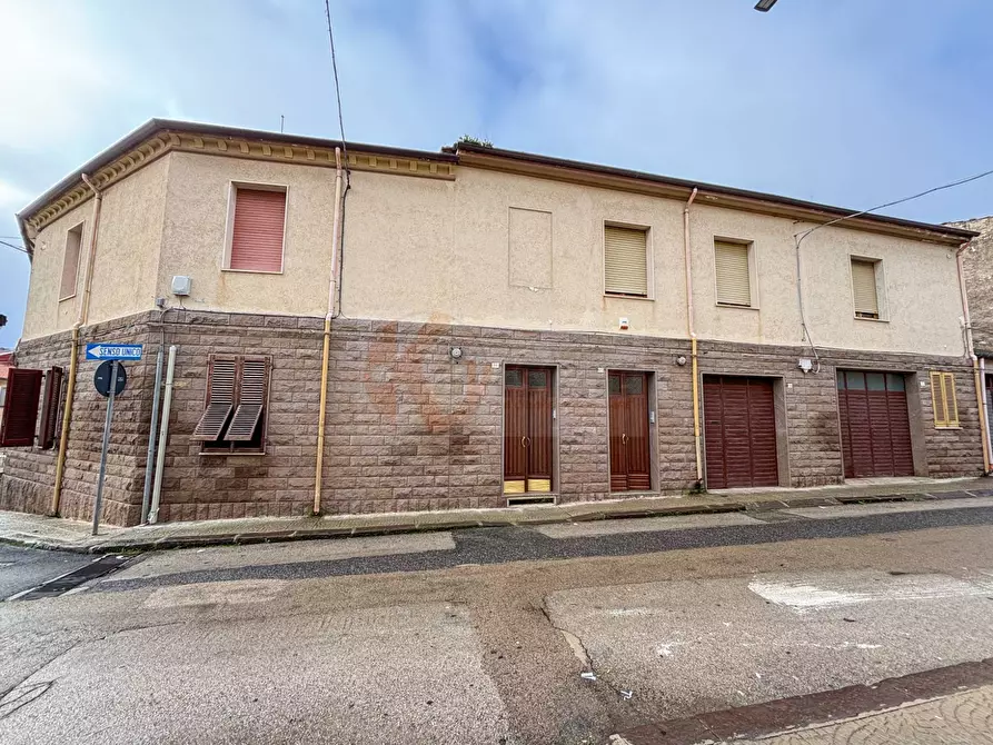 Immagine 2 di Appartamento in vendita  in via Monserrato 59 a Ittiri