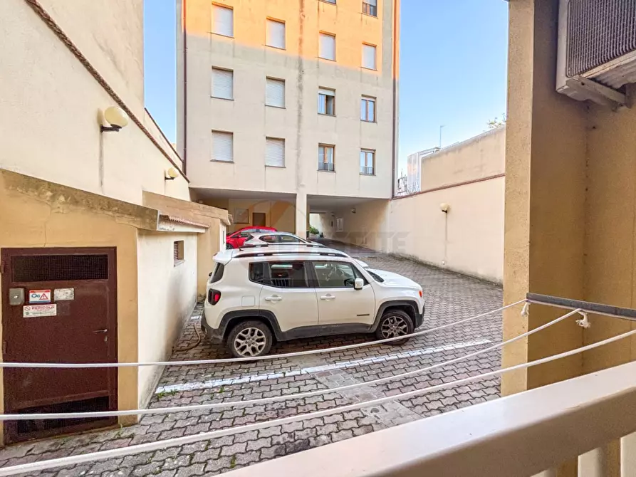 Immagine 41 di Appartamento in vendita  in Via Enzo 19 a Sassari