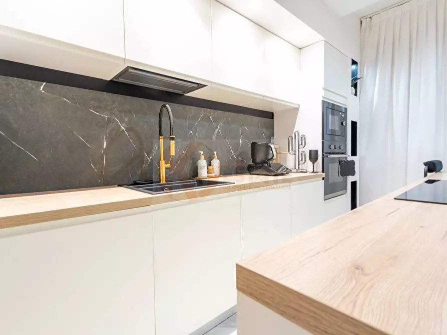 Immagine 7 di Appartamento in vendita  in Via Enzo 19 a Sassari