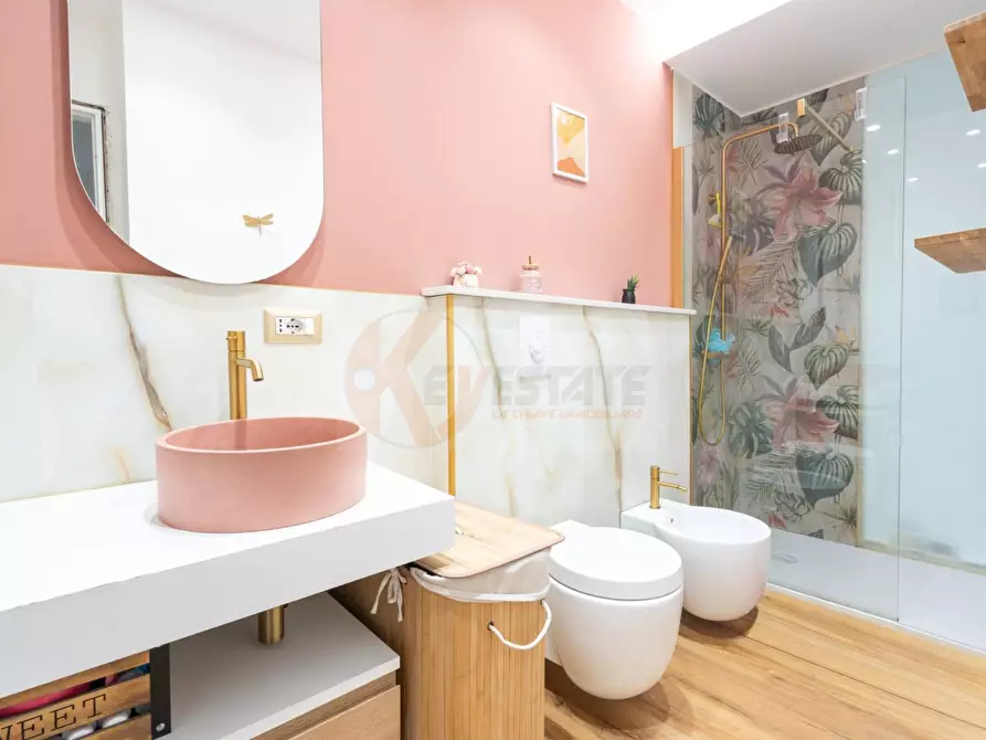 Immagine 19 di Appartamento in vendita  in Via Enzo 19 a Sassari