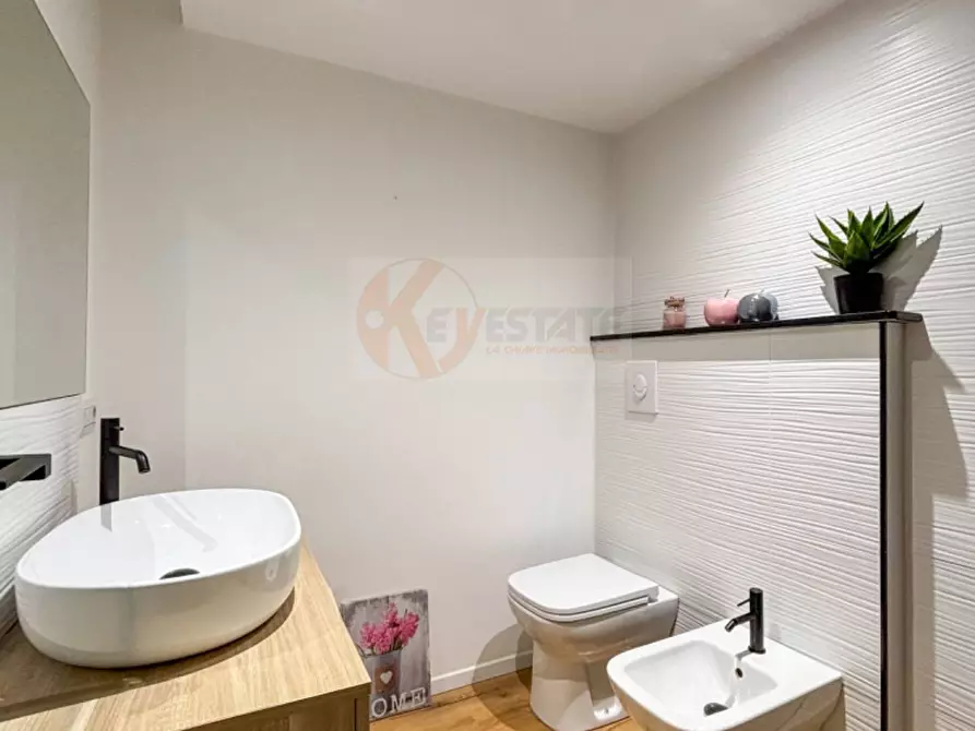 Immagine 12 di Appartamento in vendita  in Via Enzo 19 a Sassari