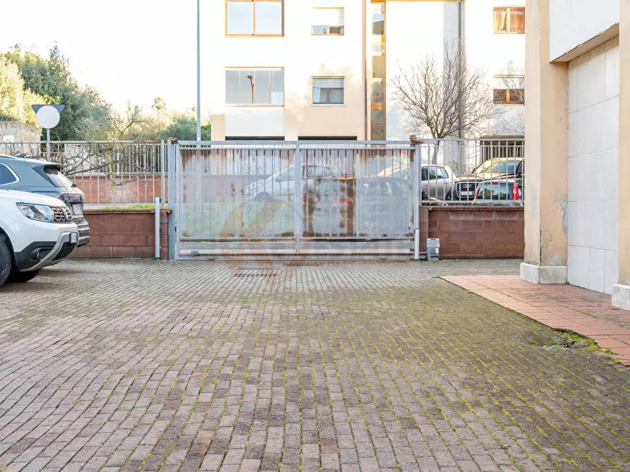 Immagine 35 di Appartamento in vendita  in via Padula 1 a Sassari