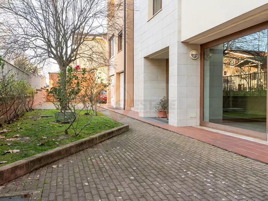 Immagine 31 di Appartamento in vendita  in via Padula 1 a Sassari