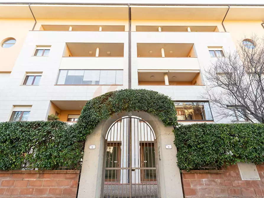 Immagine 42 di Appartamento in vendita  in via Padula 1 a Sassari