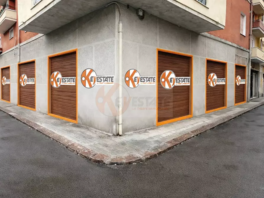 Immagine 1 di Locale commerciale in vendita  in Via Torres 71 a Sassari
