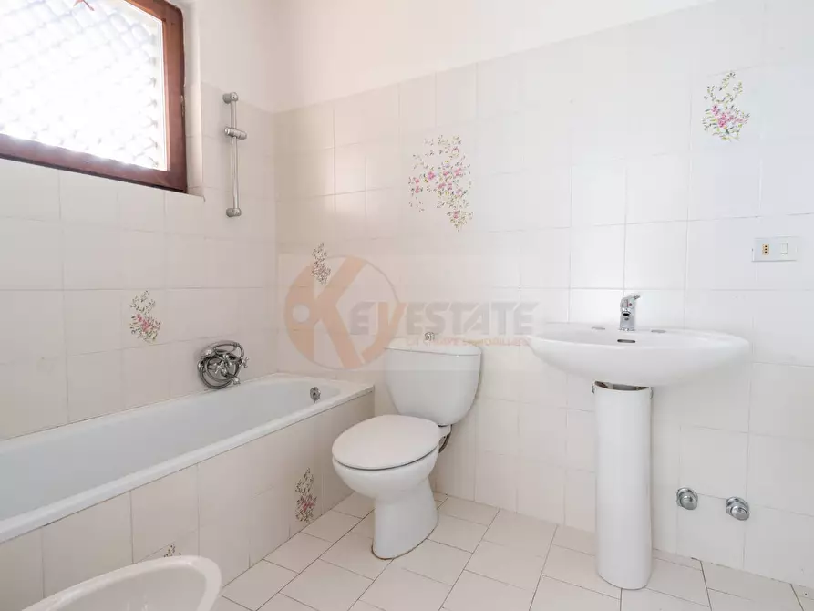 Immagine 9 di Appartamento in vendita  in via Ospitone 14 a Sassari