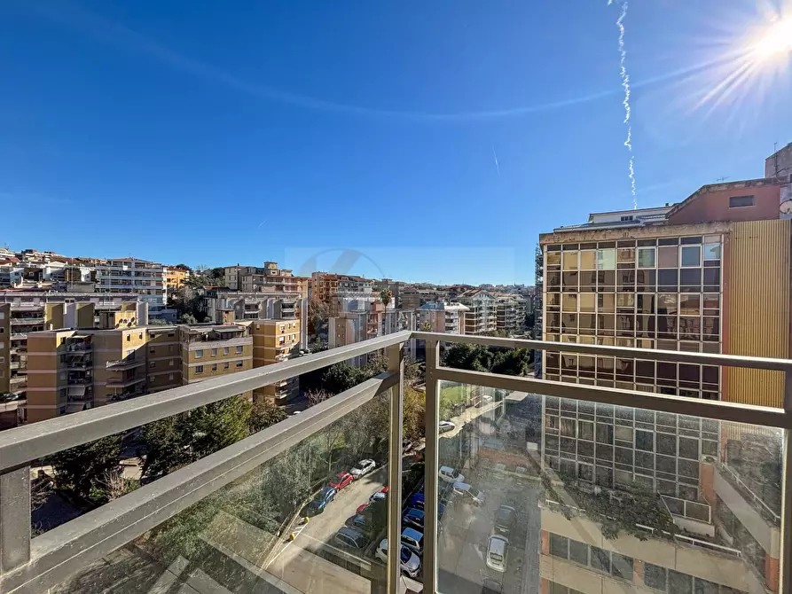 Immagine 19 di Appartamento in vendita  in via Lussu 9 a Sassari