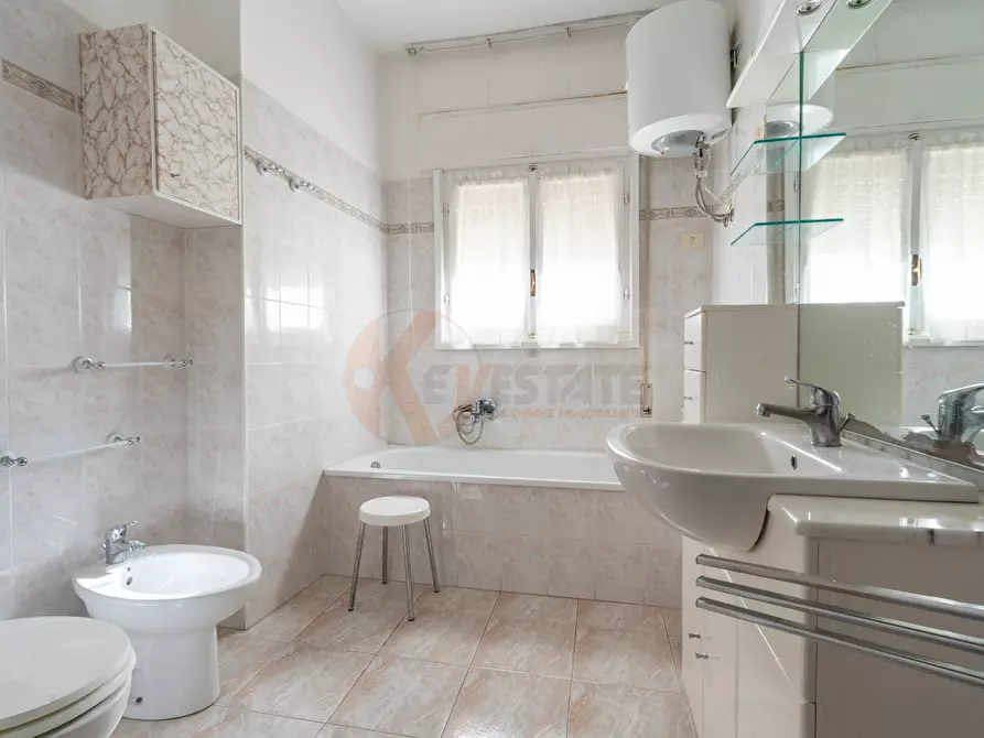 Immagine 20 di Appartamento in vendita  in via Lussu 9 a Sassari