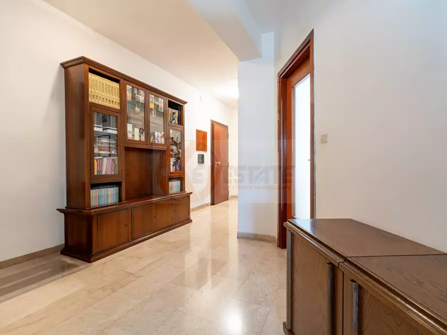 Immagine 25 di Appartamento in vendita  in via Lussu 9 a Sassari