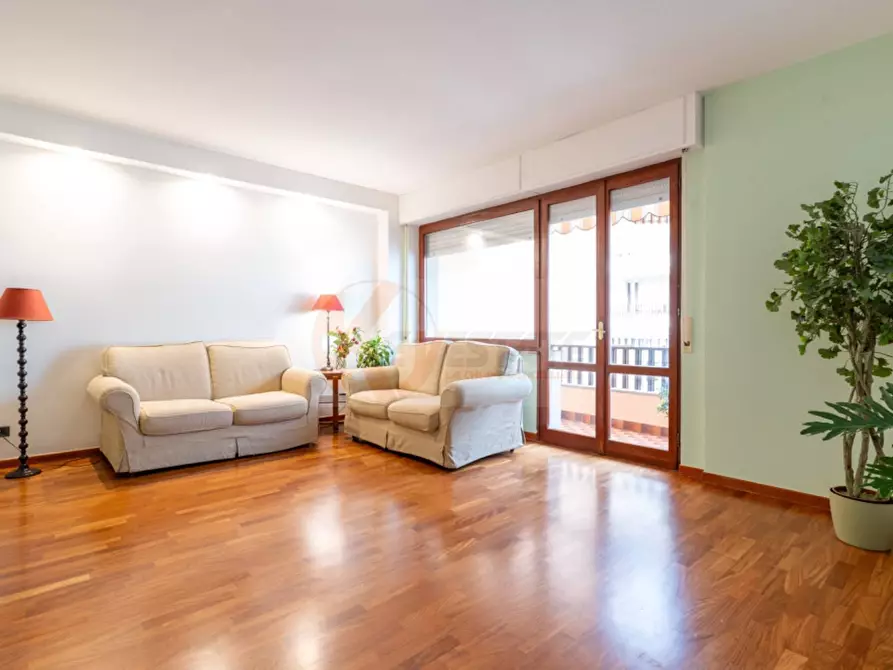 Immagine 2 di Appartamento in vendita  in via Prunizzedda 37 a Sassari