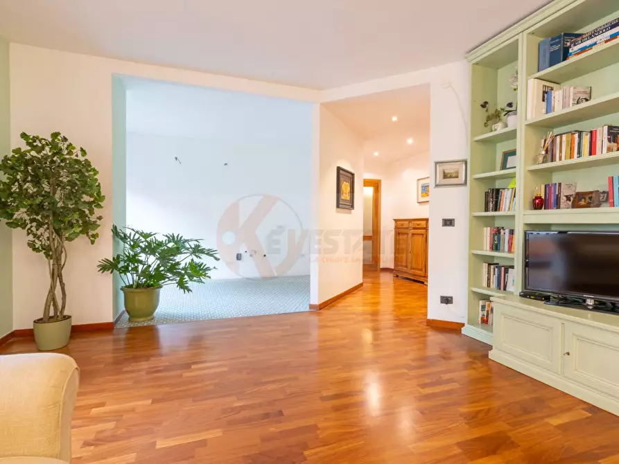 Immagine 3 di Appartamento in vendita  in via Prunizzedda 37 a Sassari