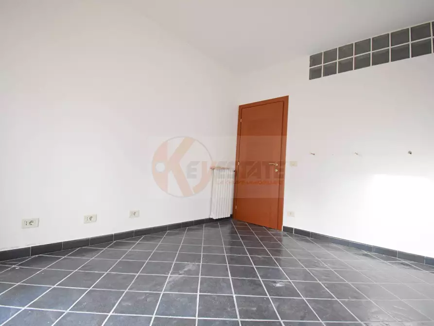 Immagine 13 di Appartamento in vendita  in Via Mughina 26 a Nuoro