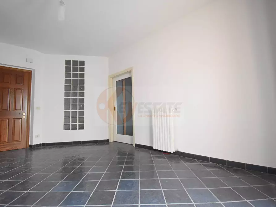 Immagine 6 di Appartamento in vendita  in Via Mughina 26 a Nuoro