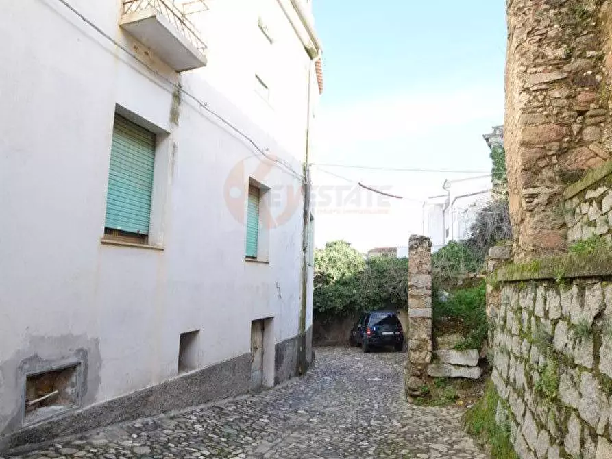 Immagine 30 di Appartamento in vendita  in VIA ICNUSA 17 a Oliena