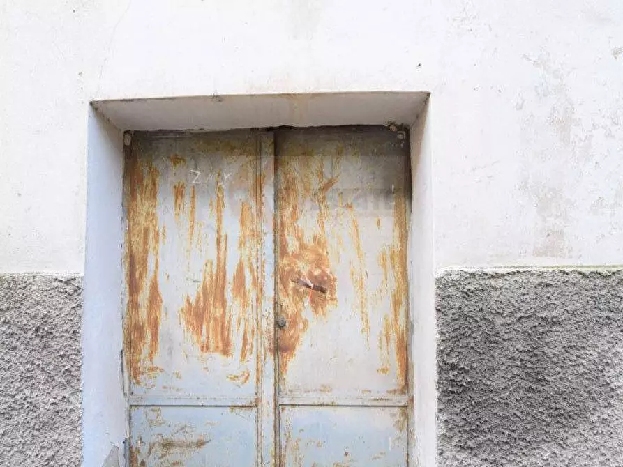 Immagine 25 di Appartamento in vendita  in VIA ICNUSA 17 a Oliena