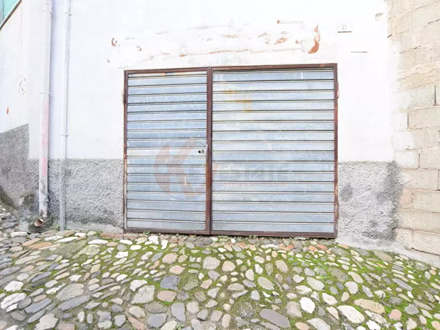 Immagine 27 di Appartamento in vendita  in VIA ICNUSA 17 a Oliena