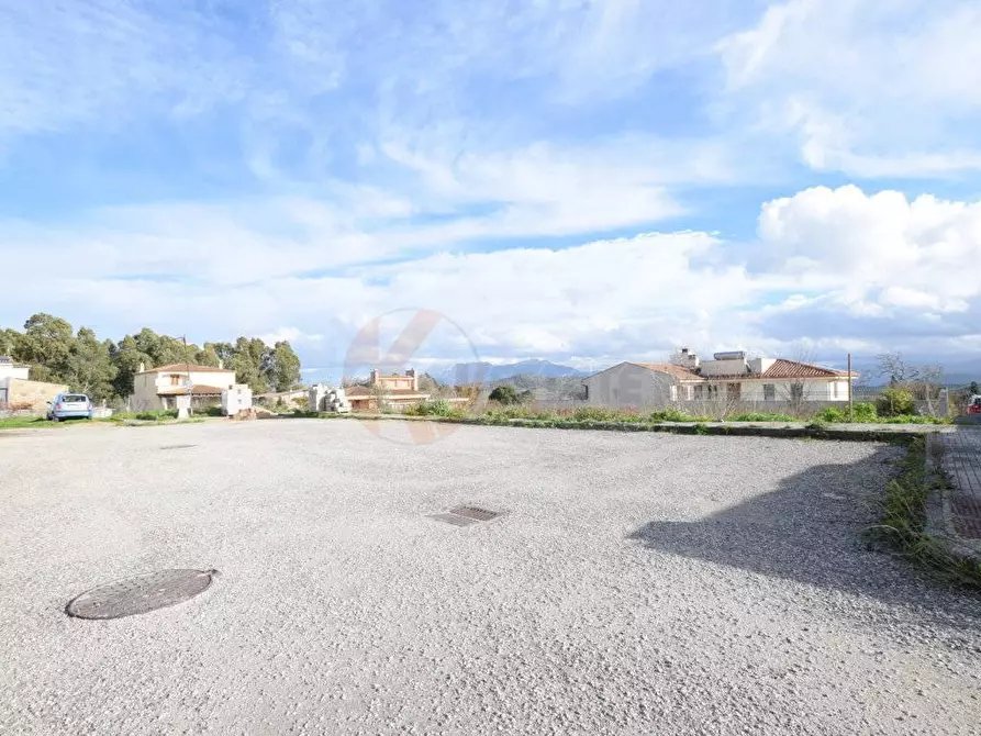 Immagine 3 di Terreno residenziale in vendita  in VIA DELLE VIOLE a Nuoro