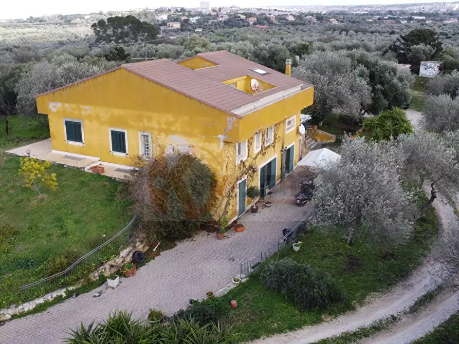 Immagine 3 di Villa in vendita  in Strada Vicinale Mascarello 16 a Sassari