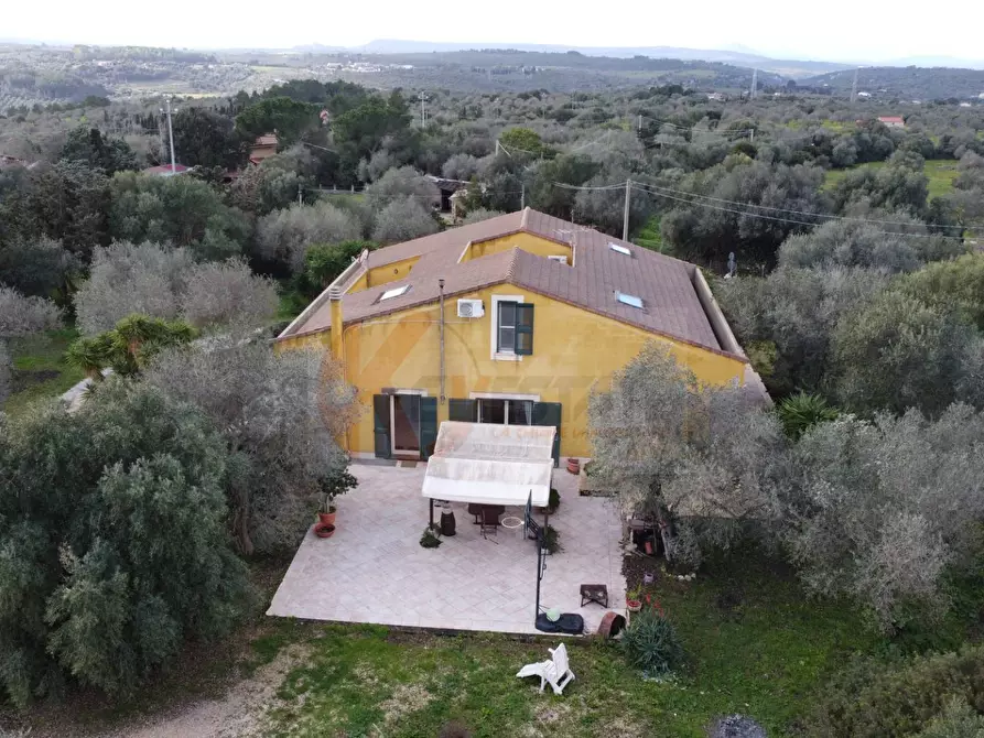 Immagine 7 di Villa in vendita  in Strada Vicinale Mascarello 16 a Sassari
