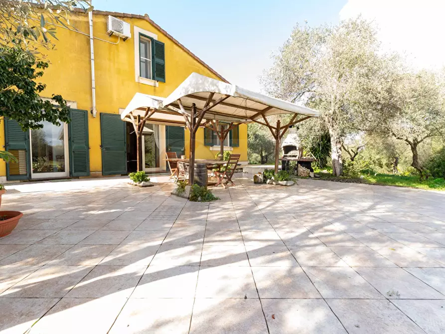 Immagine 9 di Villa in vendita  in Strada Vicinale Mascarello 16 a Sassari