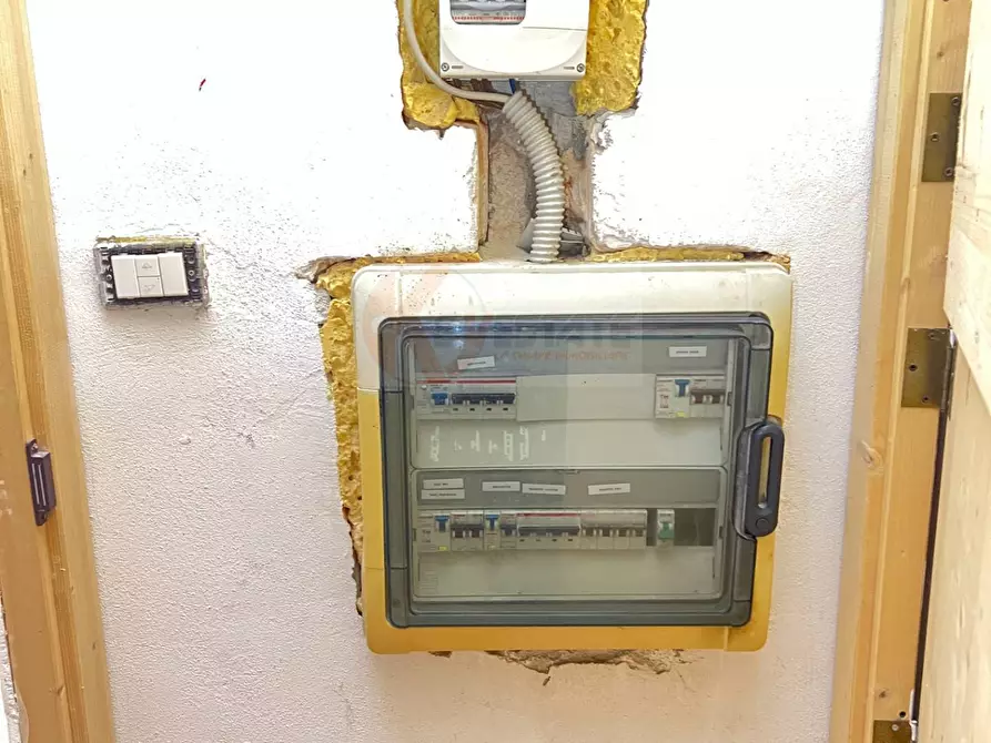 Immagine 11 di Locale commerciale in vendita  in via università 56 a Sassari