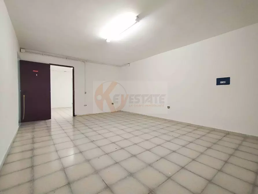 Immagine 13 di Locale commerciale in vendita  in Via Matteotti 26 a Sassari