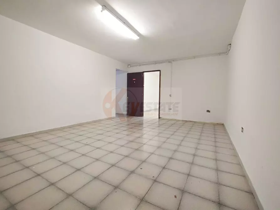 Immagine 14 di Locale commerciale in vendita  in Via Matteotti 26 a Sassari
