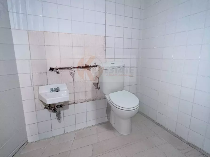 Immagine 10 di Locale commerciale in vendita  in Via Umberto 20 a Sorso